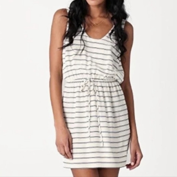 Joie Dresses & Skirts - Joie 100% Silk Navy blue striped dress Nwot Sz 4